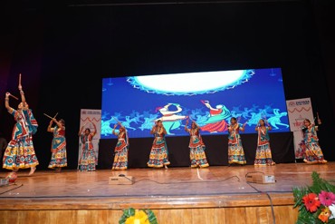 "Rangilo Re! GPIS Annual Day Celebrations: A Gujarati Extravaganza!"